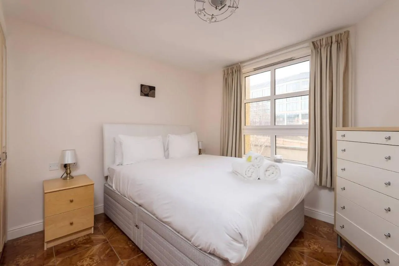 Joivy Old Town Apartment With Parking Close To Royal Mile Edinburgh